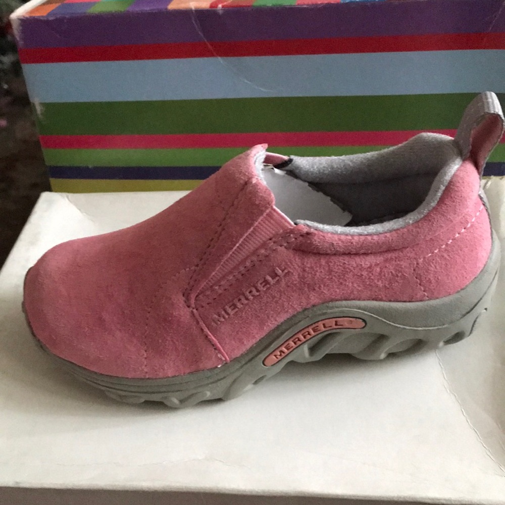 Girls sneakers